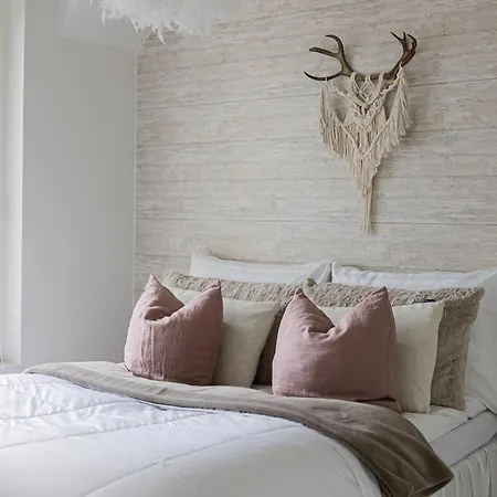 Aurora With Sauna By Booklapland شقة *